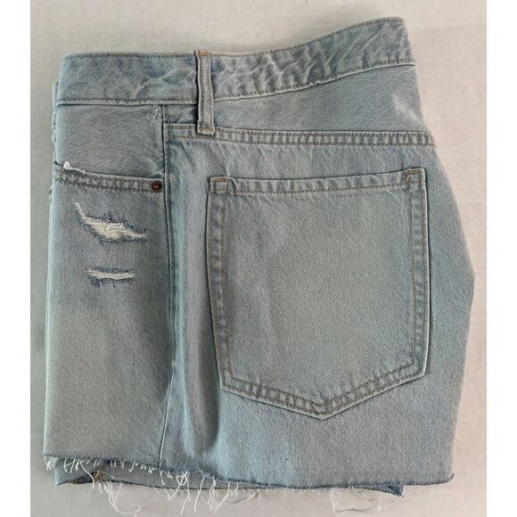 Old Navy Shorts Womens Sz 14 OG Straight High Rise Light Blue Denim Cut-Offs - Picture 4 of 6